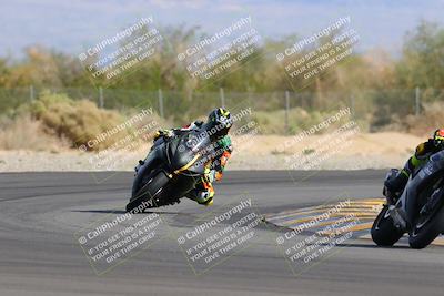 media/Nov-05-2022-SoCal Trackdays (Sat) [[f8d9b725ab]]/Turn 2 (1120am)/